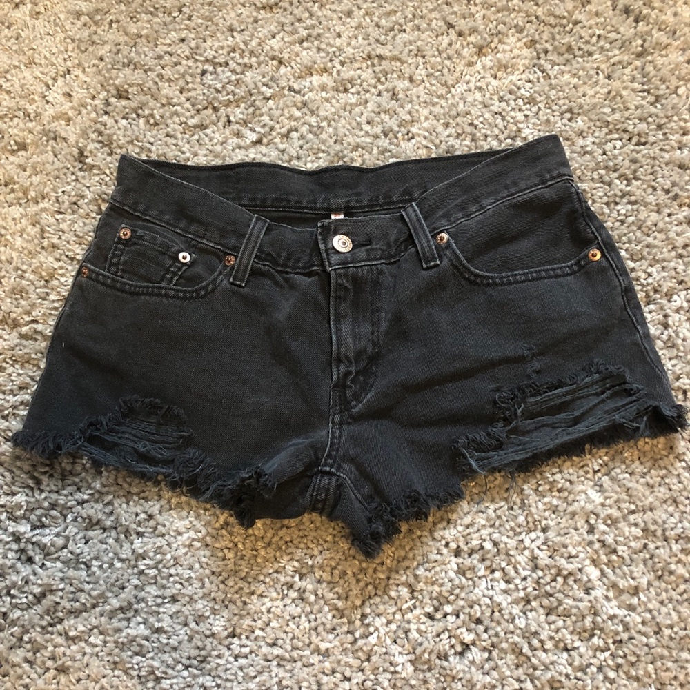 levi’s low rise shorts
